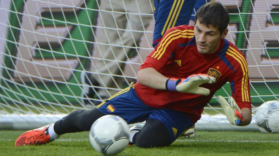 Kesedihan Iker Casillas Soal Karirnya Yang Tidak Sesuai Dengan Harapan