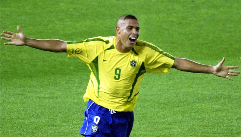 Ronaldo penyerang brazil