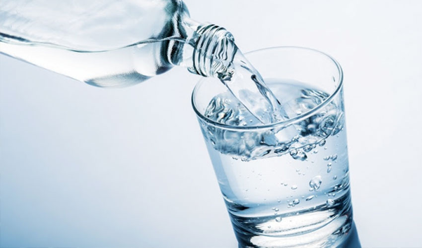 Pengaruh Air Putih Bagi Kesehatan Urine